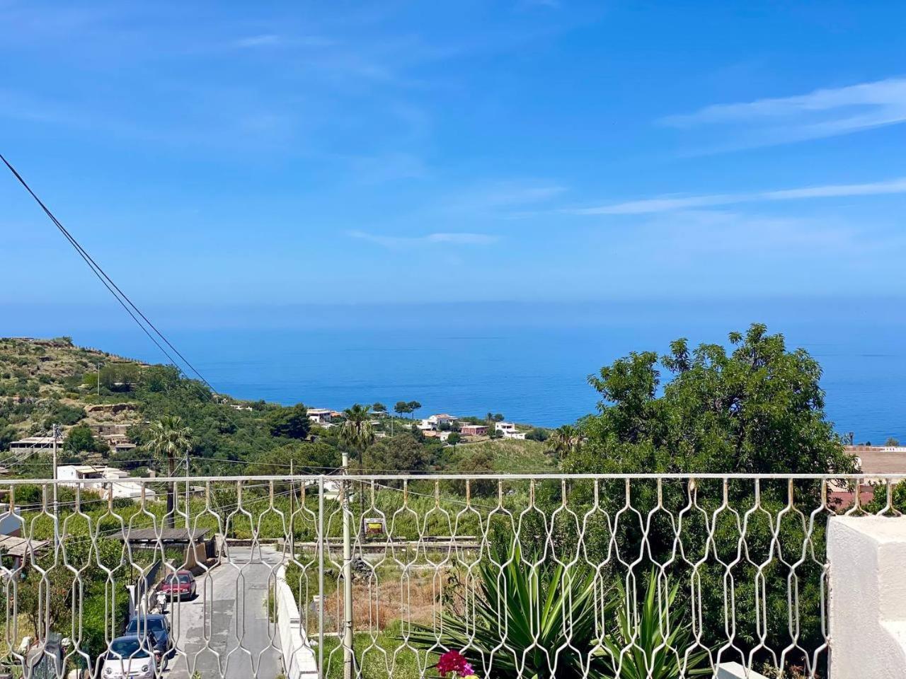 Villa Casa Zagami à Malfa  Extérieur photo